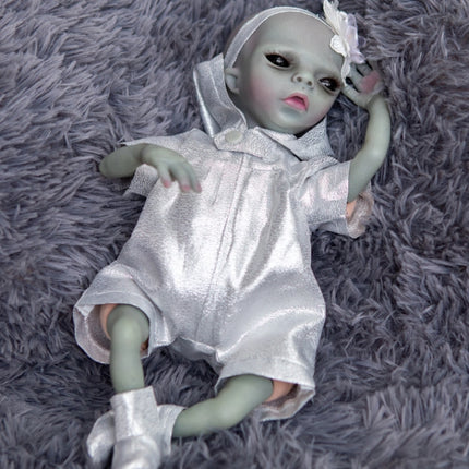 Alien Baby Puppe
